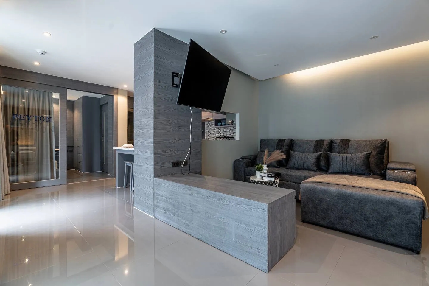 Suite Altair 2br|pool & Rooftopbar|citygate kamala 4