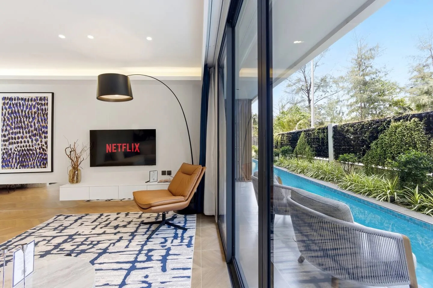 Private Pool/ 200 m to the Beach Design Apartment 4