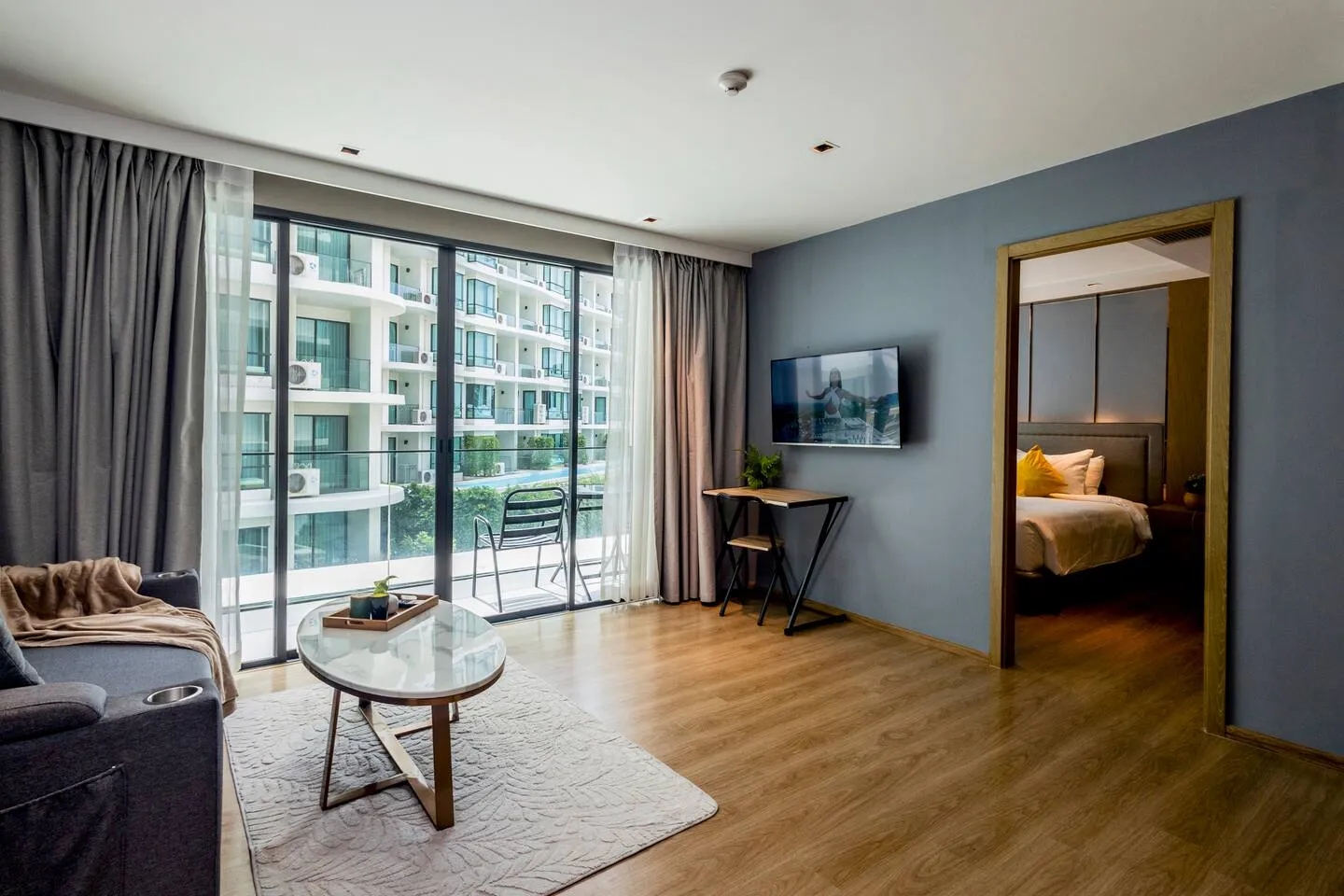 Suite Elio 1br | Pools|gym & shuttle to nai harn 2
