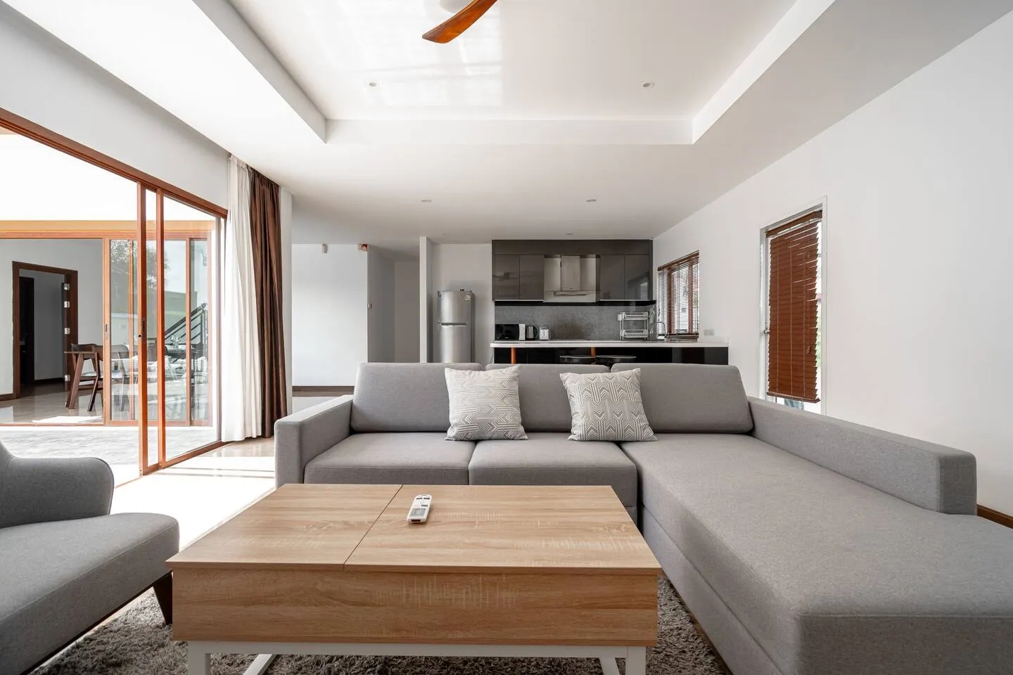 Villa Elara Bang Tao 3br | pool | east residence 4