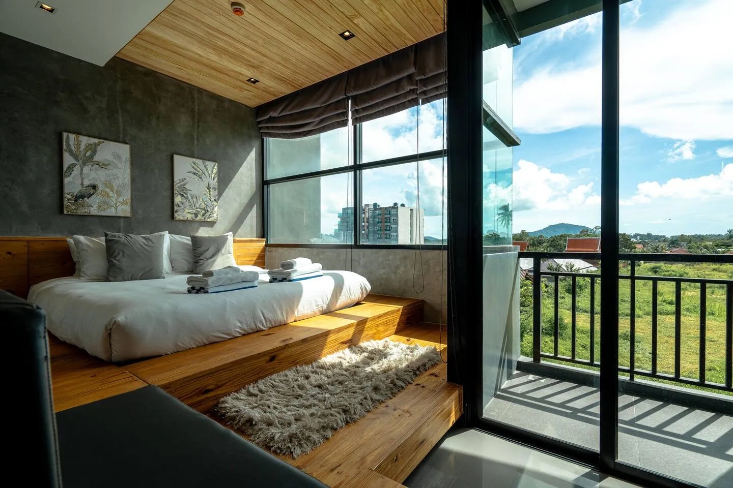 Studio Sora | Rooftop Pool | relife nai harn beach 2