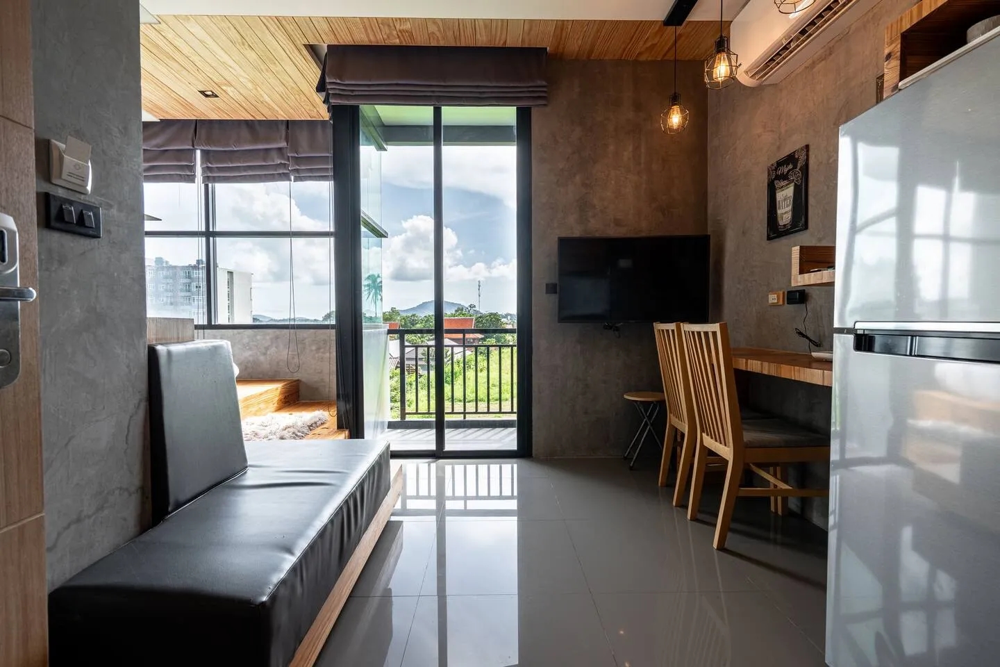 Studio Sora | Rooftop Pool | relife nai harn beach 5