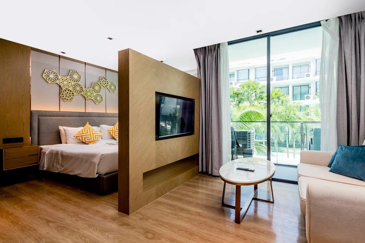 Suite Aluna 1br | Pools & shuttle to nai harn 3