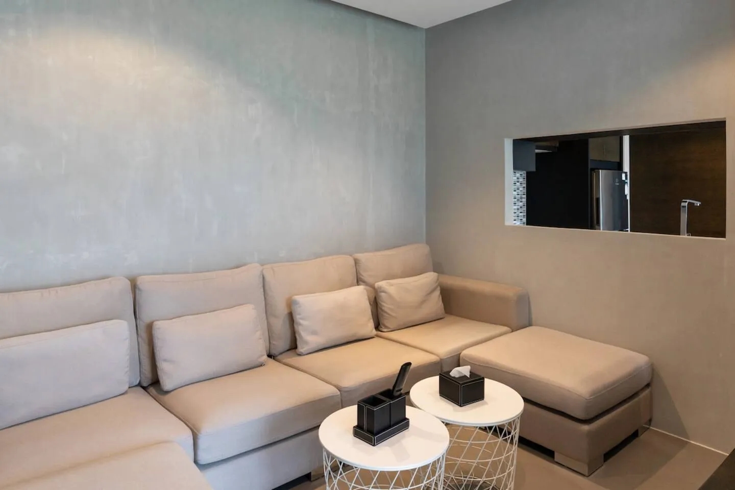 Suite Nova 2br|rooftop Pool & gym| citygate kamala 4