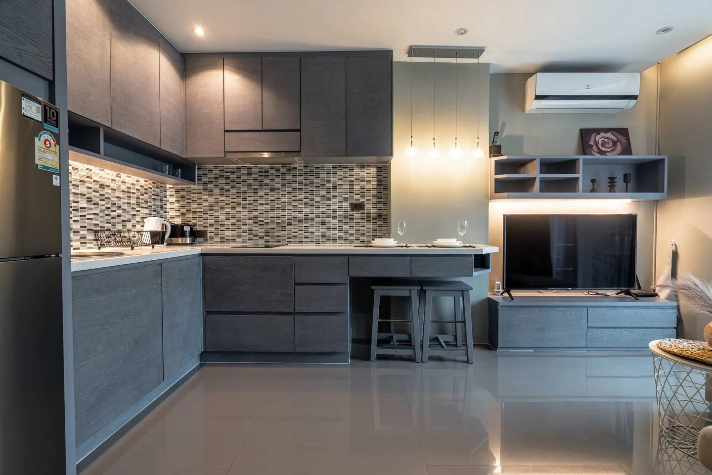 Suite Celeste 1br | Sunset rooftop|citygate kamala 4