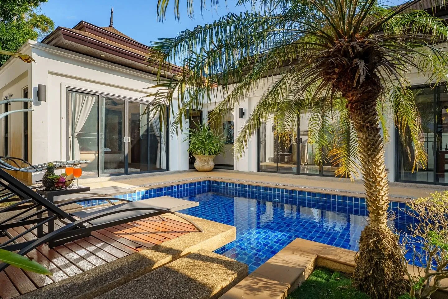 Tropical 3br Villa with Private Pool, фото 1