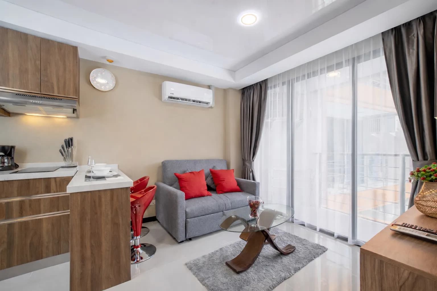 ZERA Condo 1BR | Pool View | NBC Nai Harn 5