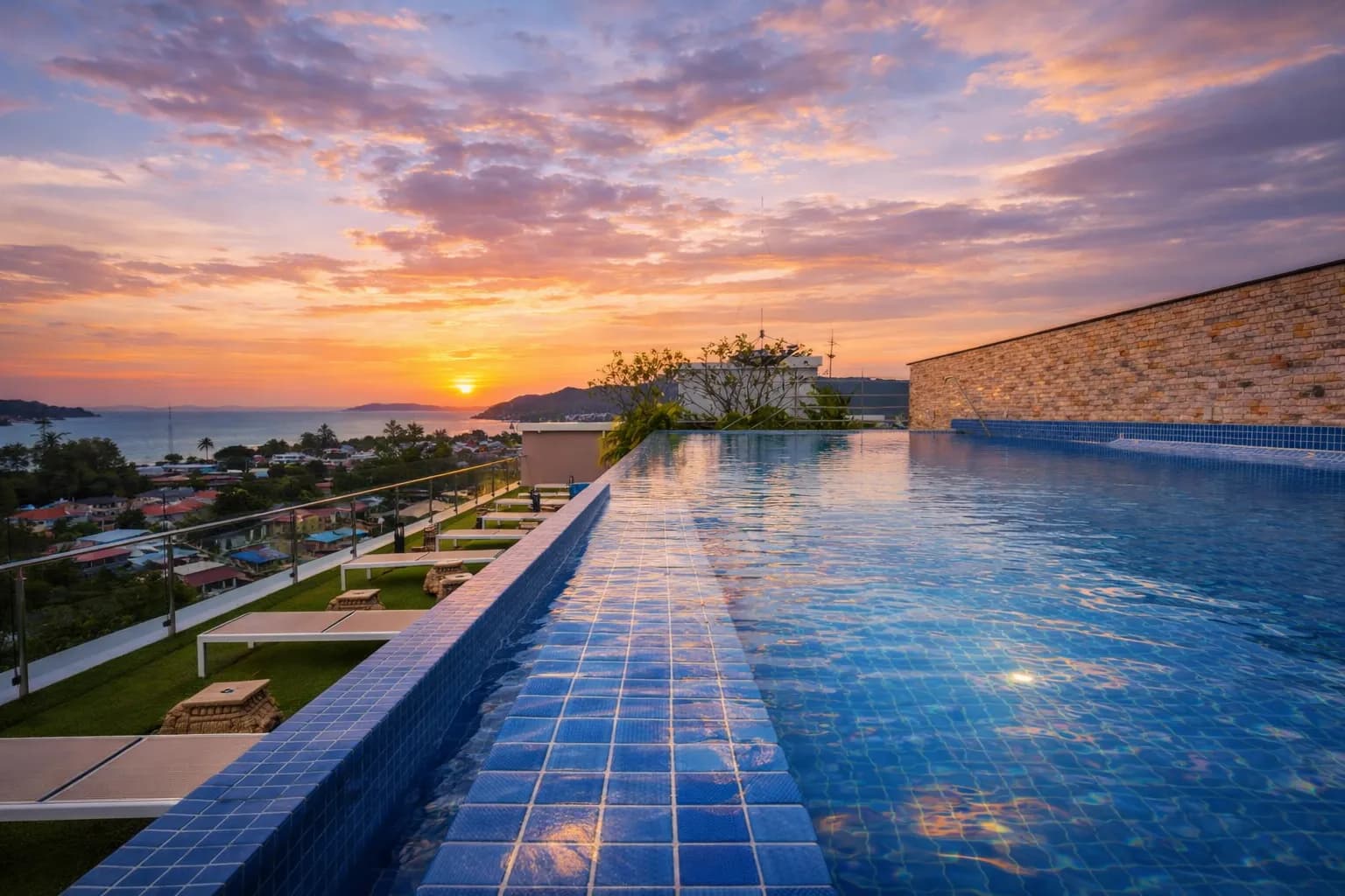 Condo Vireo | Pool View | Rawai 5