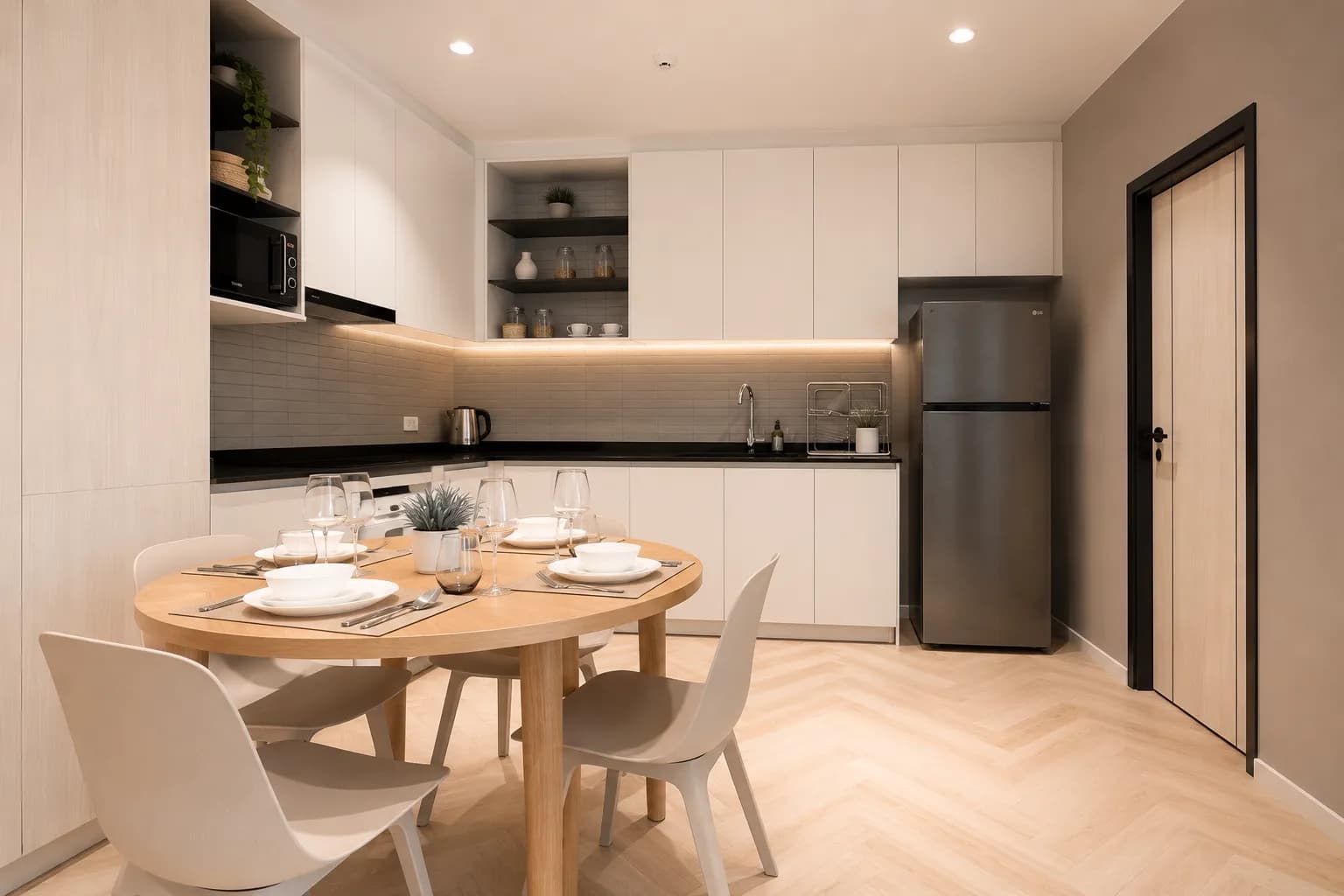 NEW Suite 2BR The Title Legendary BangTao 4