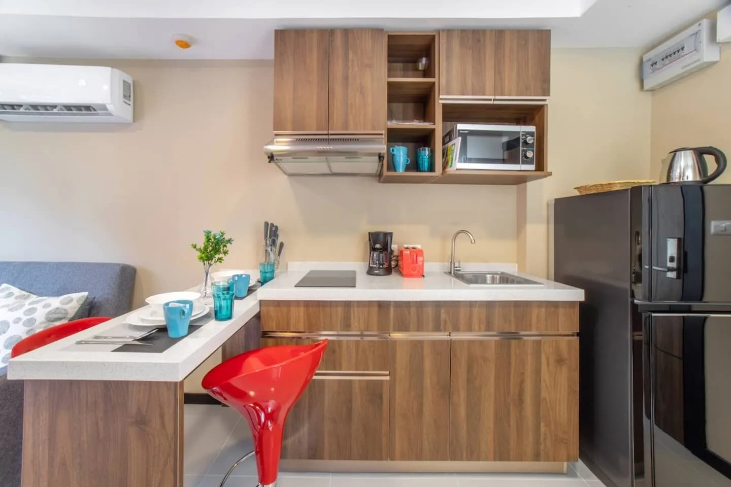 Sola Condo 1BR | Tropical View | Nbc Nai Harn Nai 4