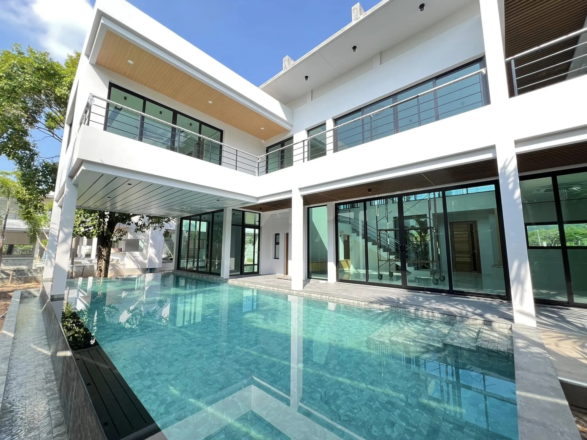 Baan Komuth, photo 1