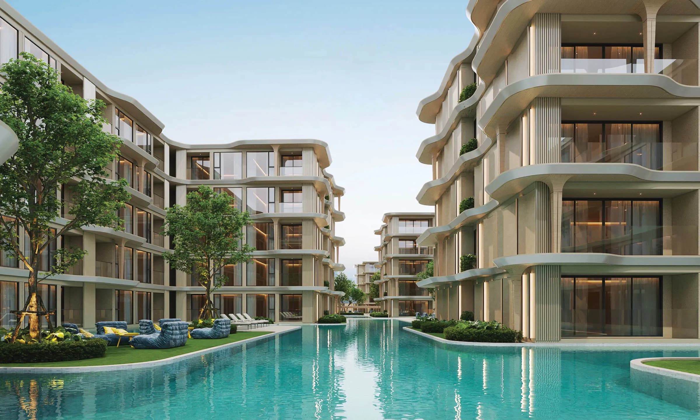 Bellevue Beachfront, photo 1